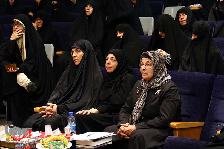 بزرگداشت بانو امین در اصفهان با حضور فرهیختگان اسلامی برگزار شد