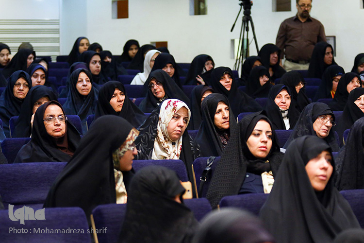 بزرگداشت بانو امین در اصفهان با حضور فرهیختگان اسلامی برگزار شد