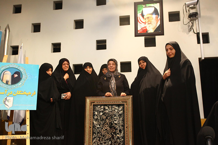 بزرگداشت بانو امین در اصفهان با حضور فرهیختگان اسلامی برگزار شد