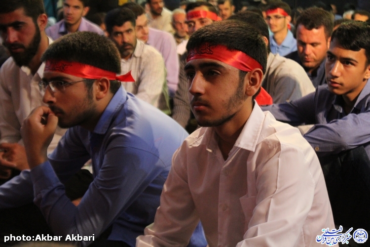 اجتماع مدافعان حرم در مسجدالرضا شهرکرد