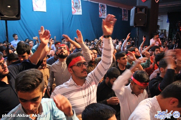 اجتماع مدافعان حرم در مسجدالرضا شهرکرد