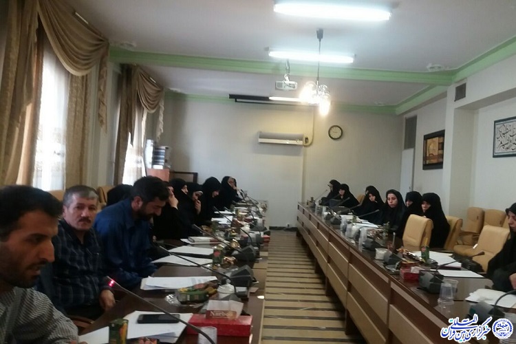 نشست توجیهی ادغام اتحادیه‌های قرآن کرمانشاه