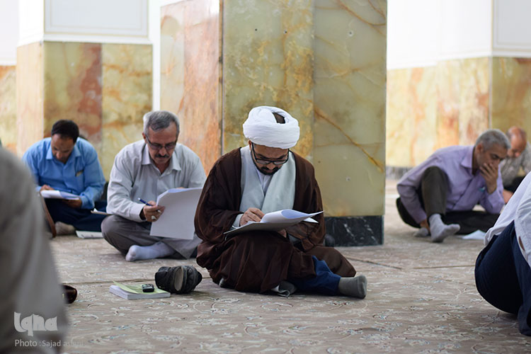 آزمون قرآنی در مقبره مجلسی