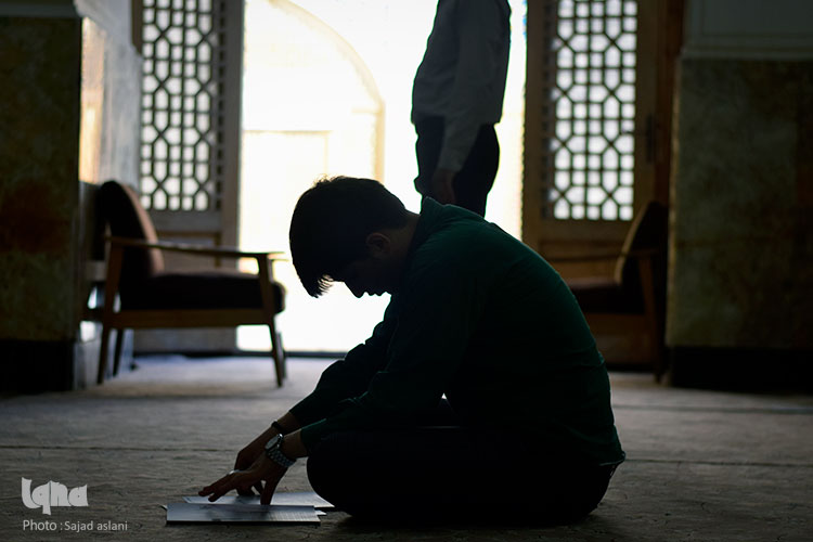 آزمون قرآنی در مقبره مجلسی