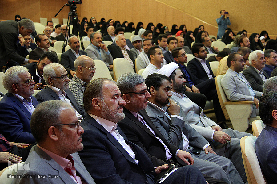 مراسم تجلیل و نکوداشت از چهره ماندگار قرآنی وزارت نفت برگزار شد