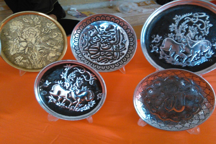 برگزاری نمایشگاه صنایع دستی خمین در بیت تاریخی امام راحل(ره)