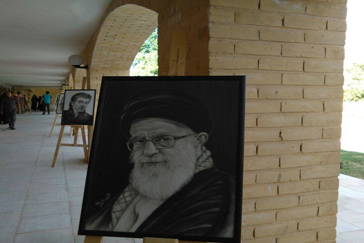 برگزاری نمایشگاه صنایع دستی خمین در بیت تاریخی امام راحل(ره)