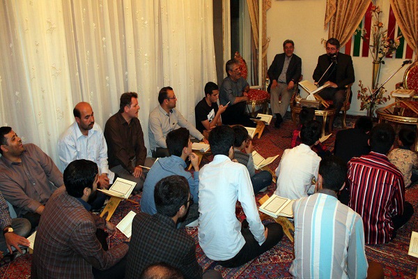 محفل انس با قرآن در اردبیل برگزار شد