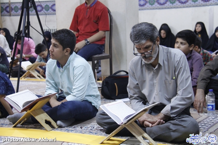 سومین محفل «بهره‌هایی از کلام وحی» در شهرکرد