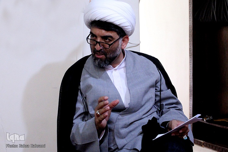 بازدید رئیس اداره قرآن اوقاف از جامعة‌القرآن اراک/از جامعة‌القرآن حمایت می‌کنیم