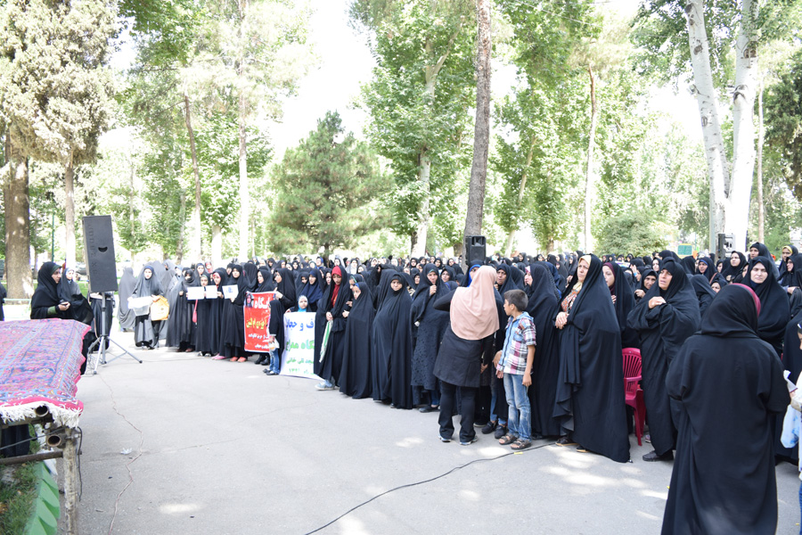 گزارش تصویری اجتماع بزرگ مردمی «صیانت از حریم خانواده» در خرم‌آباد