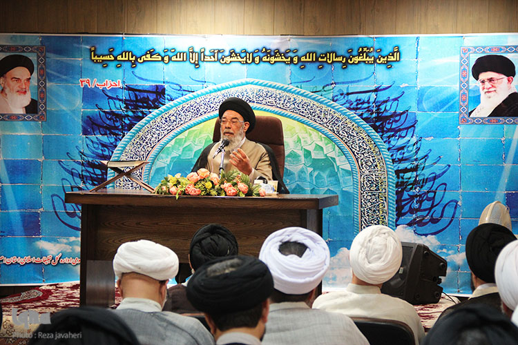 گردهمایی مفسران قرآن کریم