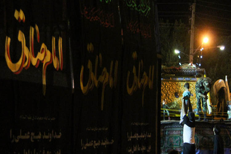 گزارش تصویری استقبال مردم کوهدشت از درب حرمین عسگریین