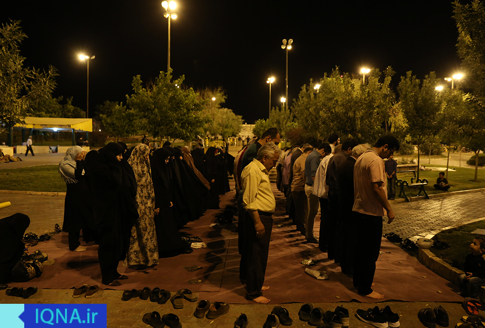 آخرین شب ماه رمضان در بوستان‌های شهر