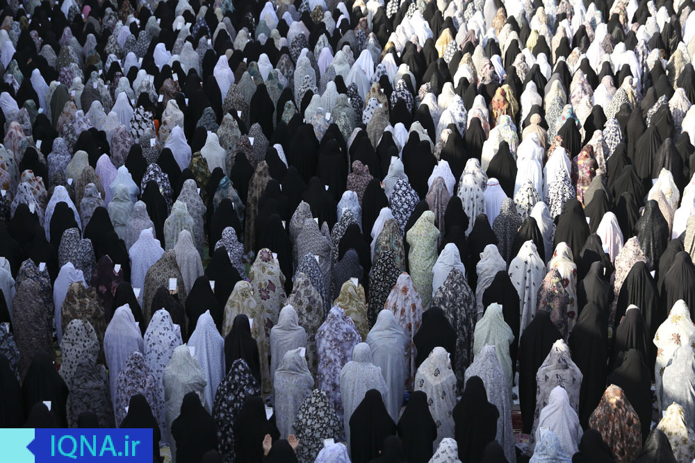 اقامه نماز عید فطر در قزوین