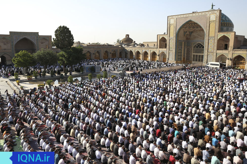 اقامه نماز عید فطر در قزوین