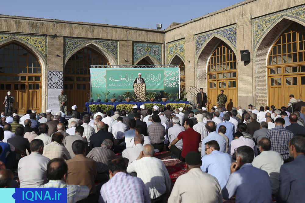 اقامه نماز عید فطر در قزوین