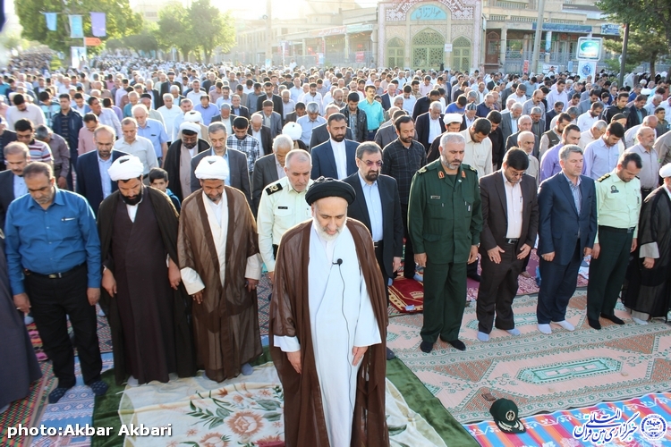 نماز عید سعید فطر در شهرکرد