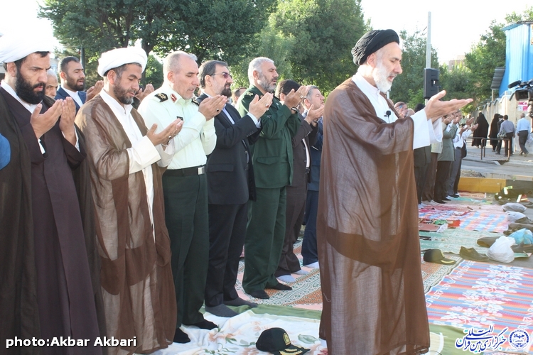 نماز عید سعید فطر در شهرکرد