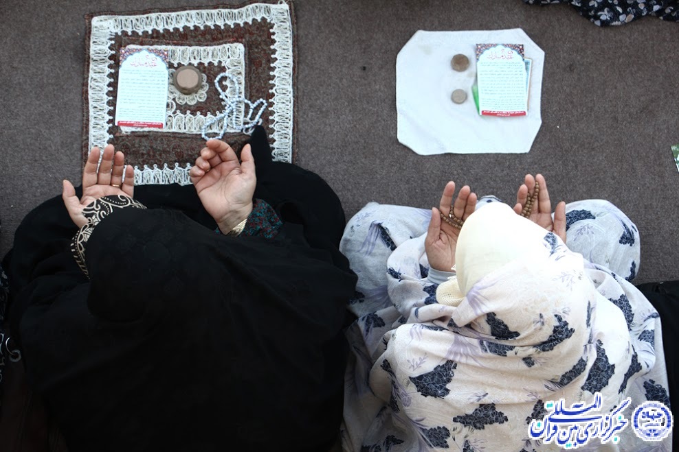 اقامه نماز عید فطر در مصلی امام خمینی(ره)