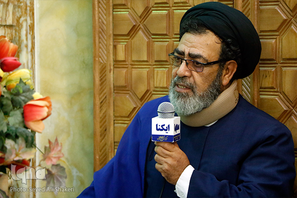 قرآن، در متن فعالیت های مسجد قرار گیرد
