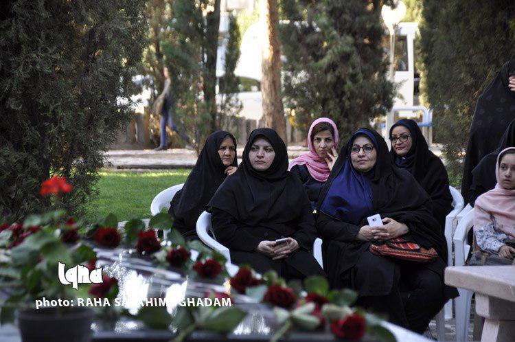 گرامیداشت یاد و خاطره دکتر گنجی گرامیداشت یاد و خاطره دکتر گنجی