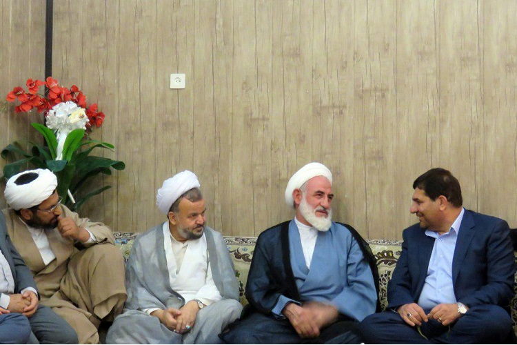رئیس ستاد اجرایی فرمان حضرت امام(ره) وارد زاهدان شد + عکس