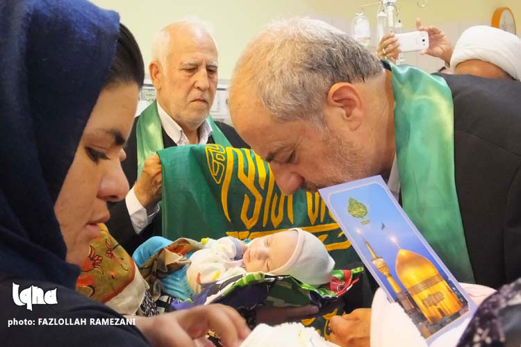 عیادت خدام رضوی از بیماران سه بیمارستان بیرجند