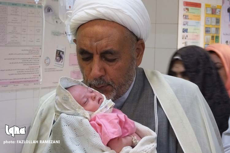 عیادت خدام رضوی از بیماران سه بیمارستان بیرجند