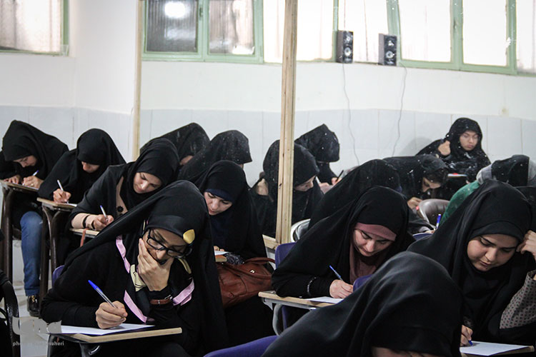 آزمون و اختتامیه دومین دوره تربیت مربی قرآنی تخصصی کودک در جهاد دانشگاهی اصفهان
