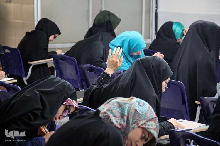 آزمون و اختتامیه دومین دوره تربیت مربی قرآنی تخصصی کودک در جهاد دانشگاهی اصفهان