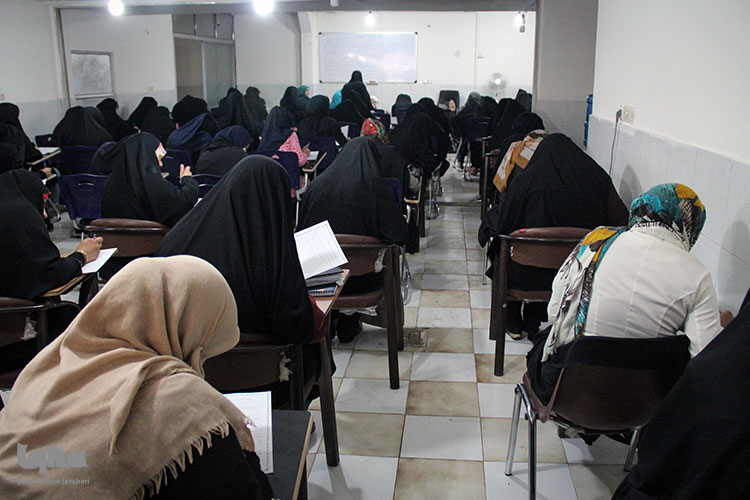 آزمون و اختتامیه دومین دوره تربیت مربی قرآنی تخصصی کودک در جهاد دانشگاهی اصفهان