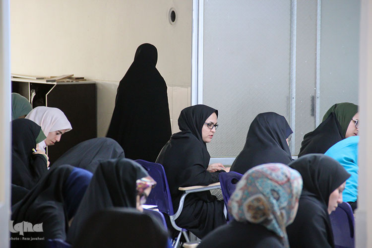 آزمون و اختتامیه دومین دوره تربیت مربی قرآنی تخصصی کودک در جهاد دانشگاهی اصفهان