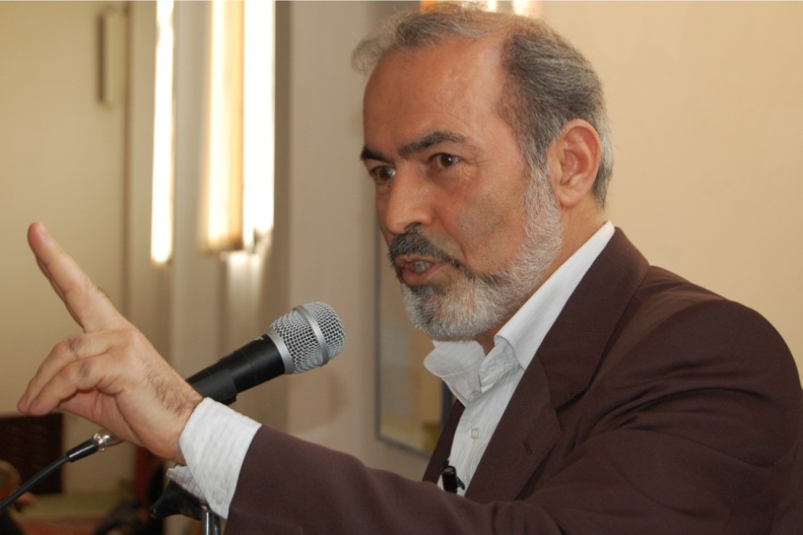 دوشنبه///چهار اولویت اقتصادی دولت دوازدهم/ دولت منشور همدلی تدوین کند