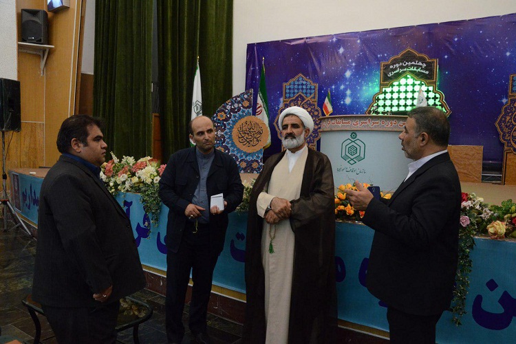 بازدید مدیرکل اوقاف و امور خیریه آذربایجان‌شرقی از روند برگزاری مسابقات قرآن