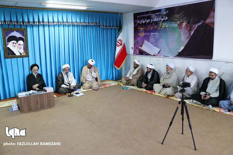 دیدار مسئولان عقیدتی، سیاسی نیروهای مسلح خراسانجنوبی با نماینده ولیفقیه در استان دیدار مسئولان عقیدتی، سیاسی نیروهای مسلح خراسانجنوبی با نماینده ولیفقیه در استان