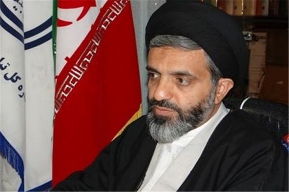 لزوم نهادینه کردن فرهنگ قرآنی در جامعه/ قرآن کتاب زینتی نیست