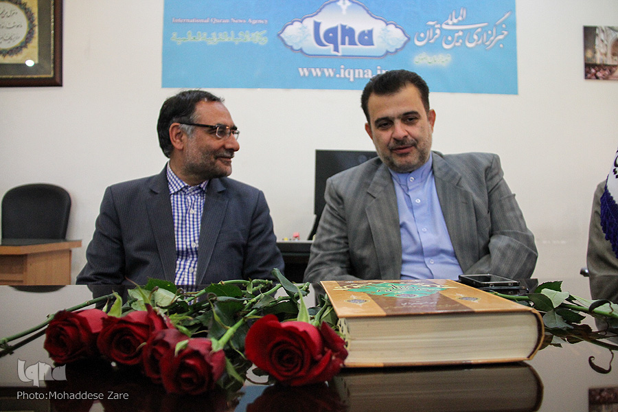 بازدید مدیرکل قرآن وزارت آموزش و پرورش از ایکنا/ وقتی مدیرعامل پشت خط میآید بازدید مدیرکل قرآن وزارت آموزش و پرورش از ایکنا/ وقتی مدیرعامل پشت خط میآید