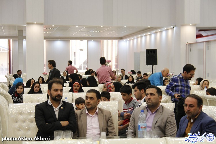 تجلیل از خبرنگاران چهارمحال و بختیاری/گزارش تصویری