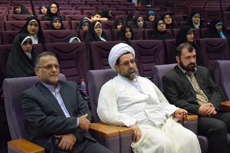 مسابقات استانی ترتیل و قرائت بانوان در حال برگزاری است