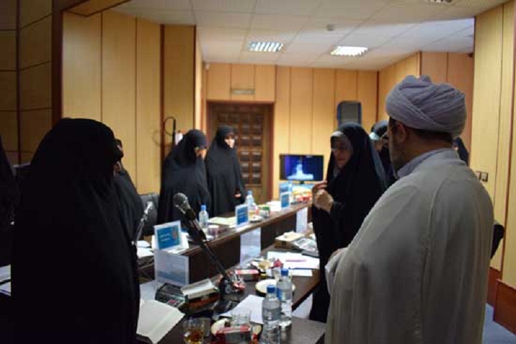 مسابقات استانی ترتیل و قرائت بانوان در حال برگزاری است