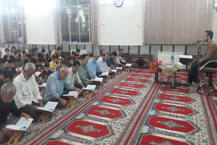 محافل قرآنی با تلاوت قاریان ممتاز در نقاط مختلف گیلان برگزار شد