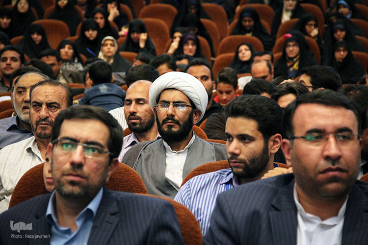 اختتامیه چهلمین دوره مسابقات سراسری قرآن کریم به همت اداره اوقاف در دانشگاه صنعتی اصفهان برگزار شد.