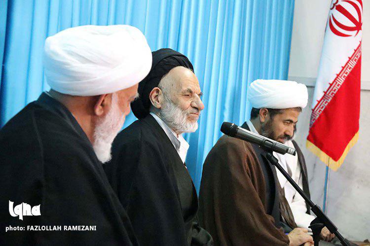 دیدار نماینده ولی‌فقیه در خراسان‌جنوبی با طلاب جدیدالورود مدرسه علمیه امام حسن(ع) بیرجند