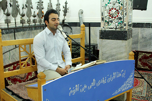 تلاوت آیاتی از سوره هود با صدای «حسین رفیعی»