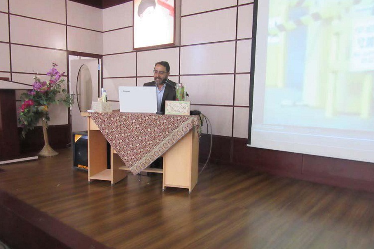 تصاویری از کارگاه‌های آموزشی صهیونیسم و سلفی‌گری در زاهدان