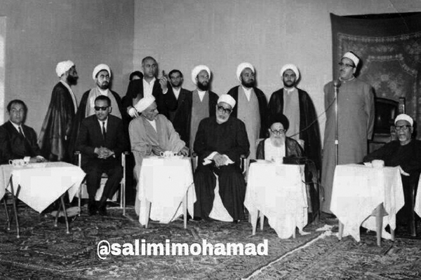مرحوم خلیل حصری در مشهد مقدس سال ۱٣۵۰ مرحوم خلیل حصری در مشهد مقدس سال ۱٣۵۰