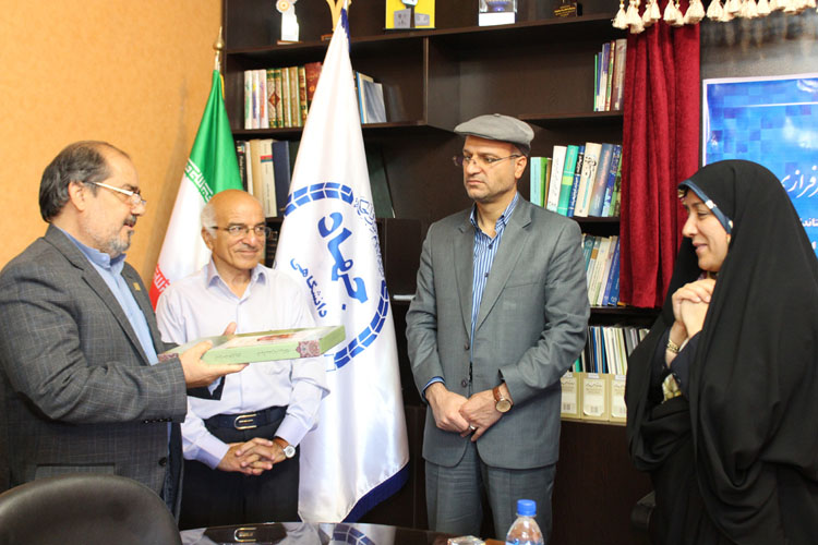 بازدید معاون استاندار از جهاددانشگاهی خراسان‌جنوبی