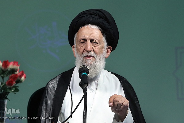 کاش در دانشگاهها به جای دروس معارف نهجالبلاغه تدریس میشد کاش در دانشگاهها به جای دروس معارف نهجالبلاغه تدریس میشد