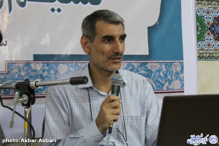 پنجمین محفل انس «بهره‌هایی از کلام وحی» در شهرکرد/گزارش تصویری
